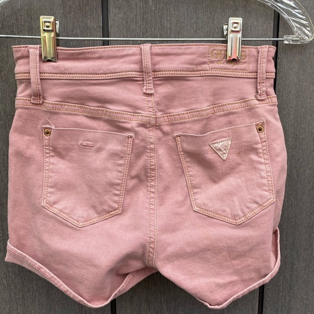 Guess Shorts‎ - Picture 7 of 9